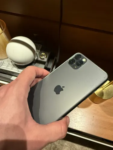 iPhone 11 PRO MAX