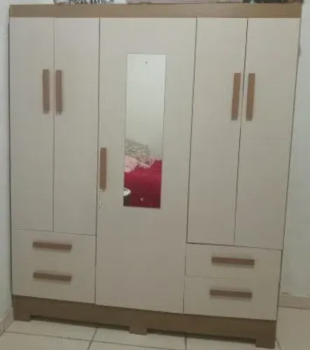 Guarda-roupa