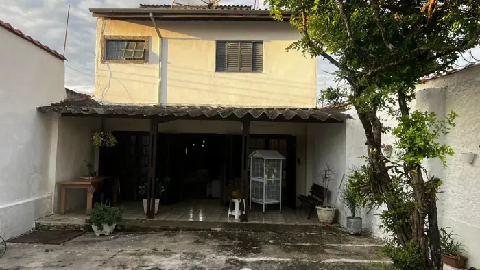 OPORTUNIDADE CASA A VENDA NO CENTRO
