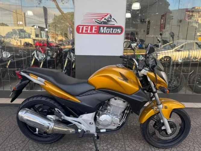 HONDA CB 300R 2010