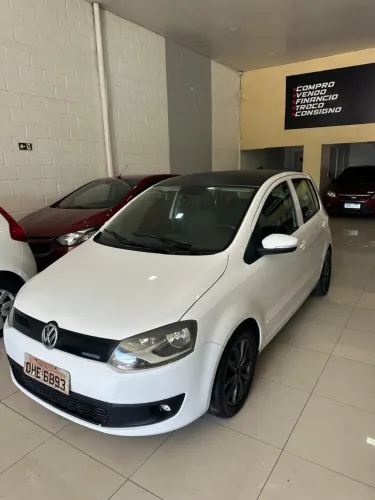 Volkswagen Fox Bluemotion 1.0 MI Total Flex 12V 5P 2014