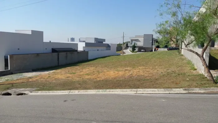 Terreno para venda no Condomínio Residencial Fogaça