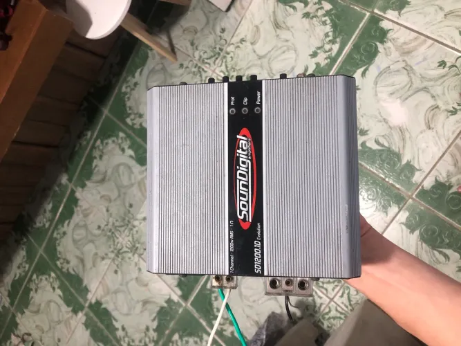 SounDigital SD1200.1D Evolution de 1 Ohm e 1 Canal, com potência de 1200W RMS.