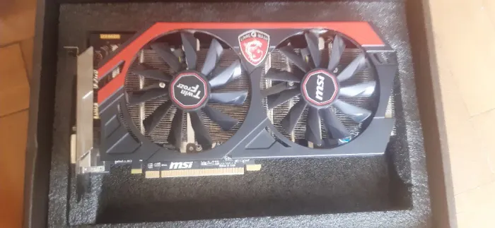 Placa de Video R9 270X com Defeito