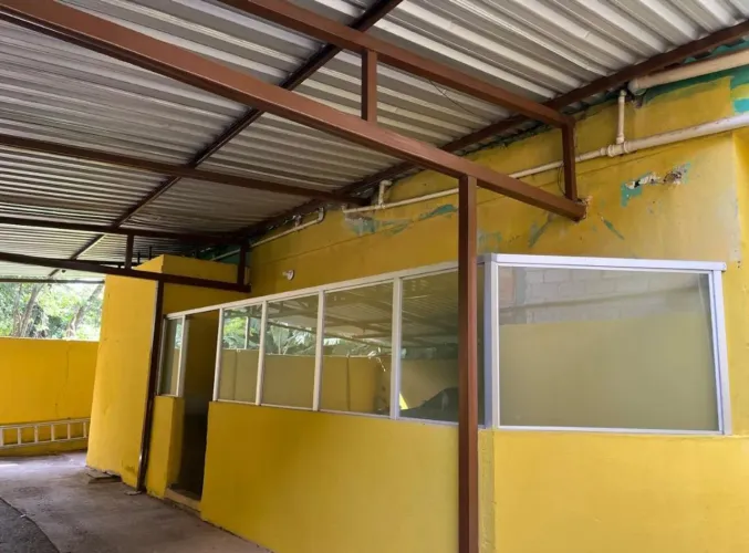 ALUGA-SE KITNET 700,00 DIRETO COM O PROPRIETÁRIO 