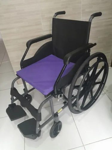 Cadeira de rodas em 05x no cartão!
