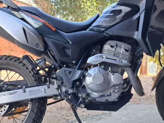 Vendo xre 300 top luxo de moto