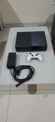Xbox One Semi Novo Com Jogos