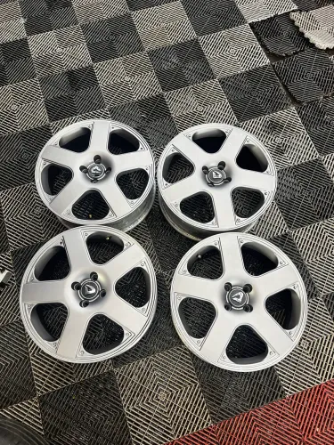 Rodas R18 Volcano Santa Monica tala 6