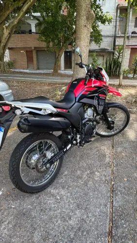 Vende-se XTZ Lander 250cc