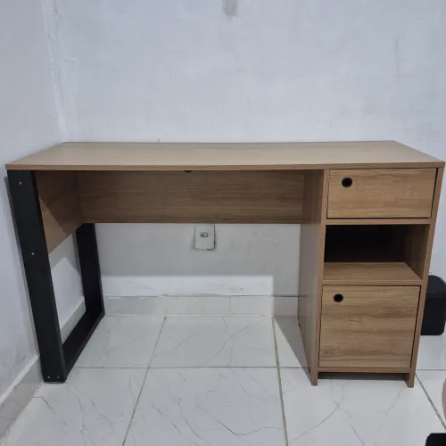 Escrivaninha De Madeira Resistente 