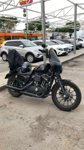 Harley-Davidson 883 Iron