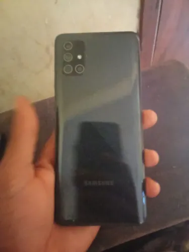 vendo um telefone Samsung A71