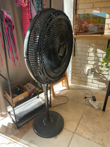 Ventilador de Coluna Arno X-Treme 7 VE7C 40cm 7 Pás 3 Velocidades Preto