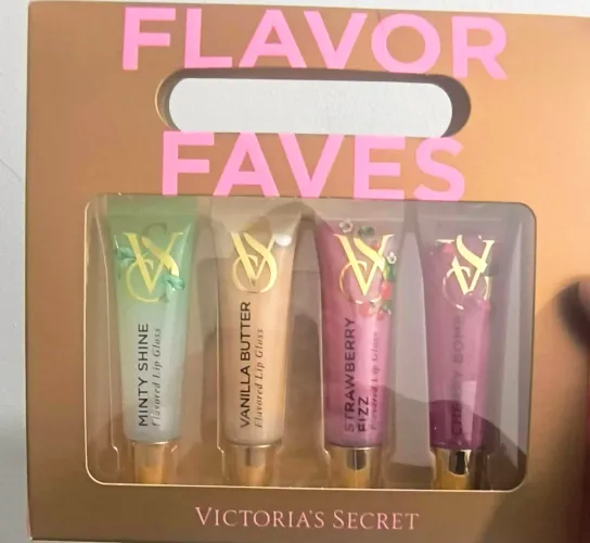 Kit com 4 Gloss , protetor labial Victoria Secrets , importado original
