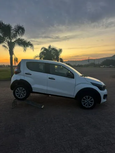 Fiat Mobi Like 1.0 Fire Flex 5P. 2022
