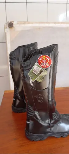 Bota bombeiro .seguranca .guarda .etc numero41