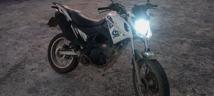 Xtz Crosser. Tem coisa para fazer.