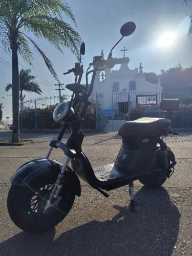 OPORTUNIDADE ÚNICA: SCOOTER ELÉTRICA MOTO CHEFE A ORIGINAL - COMPLETA E PRATICAMENTE ZERO!