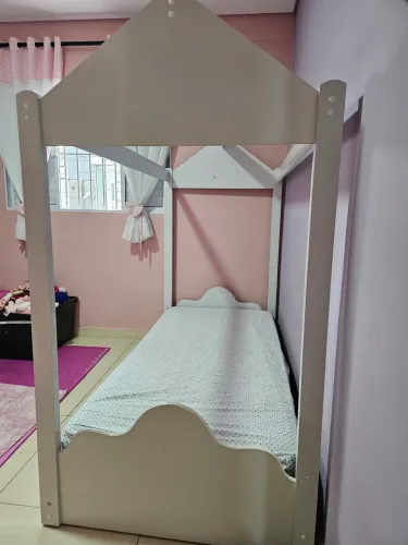 Cama solteiro infantil montessoriana sem colchão 
