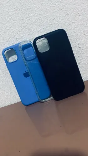 A venda 3 capinha iPhone 11