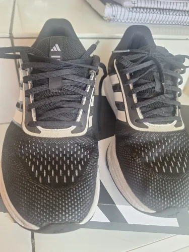 Tenis Adidas latin run 2.0