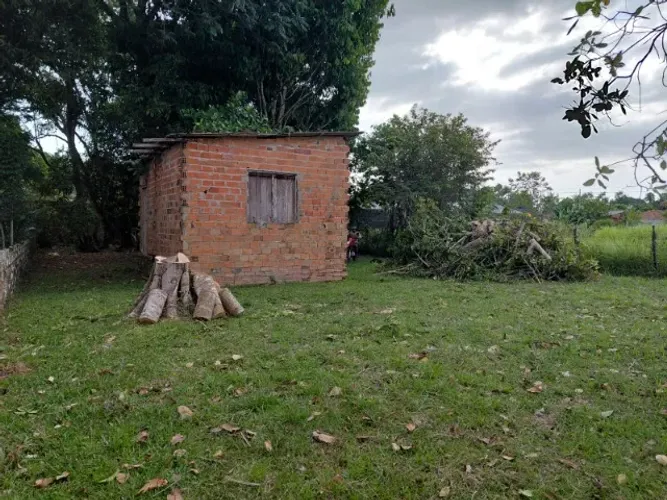 MOSQUEIRO ARIRAMBA - TERRENO 15X45 (675m²) COM CASA EM ALVENARIA 