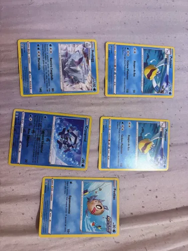 Lote Cartas Pokemon 2020 32 cartas
