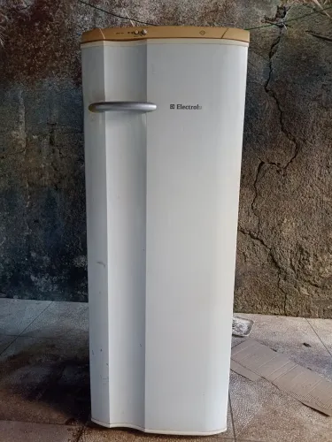 Geladeira Eletrolux usada