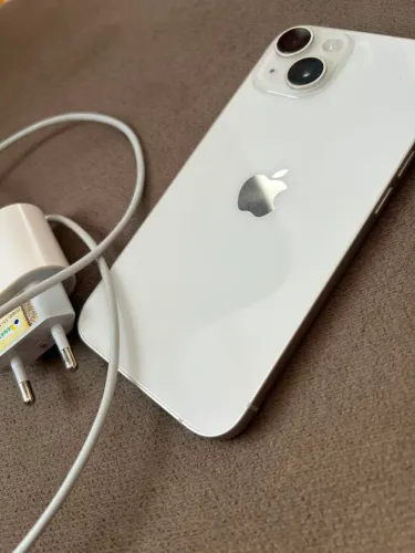 iPhone 14 vitrine 128 gigas e 85% a bateria 