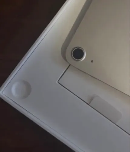 iPad Air 5ª Geração (2022), 64GB, na cor Estelar (Starlight)