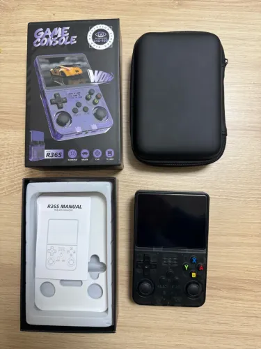 Console Portátil R36S - 1GB RAM + Case