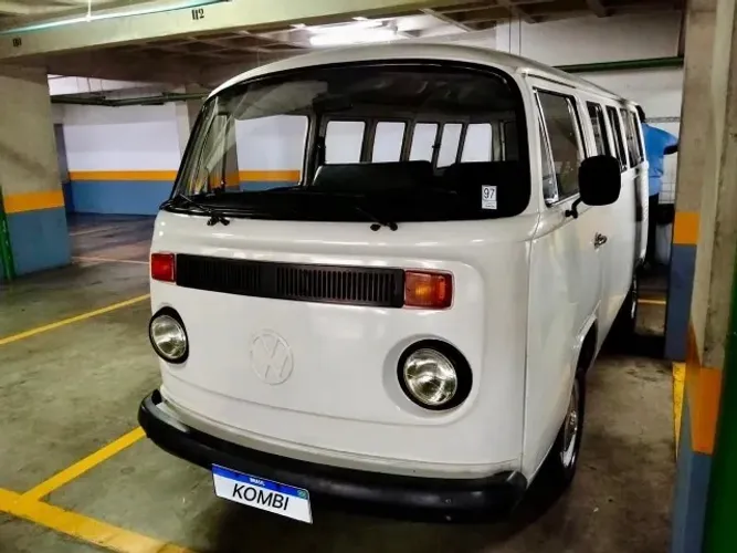 Volkswagen Kombi Standard/ Luxo/ Serie Prata 1991