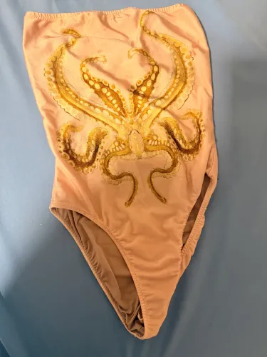 MAIÔ YUKIO IRIS GOLD ORIGINAL ?