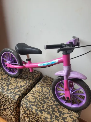 Bicicleta de equilíbrio 