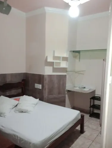 Quarto mobiliado