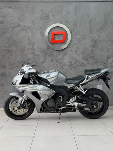 CBR 1000 RR Fireblade