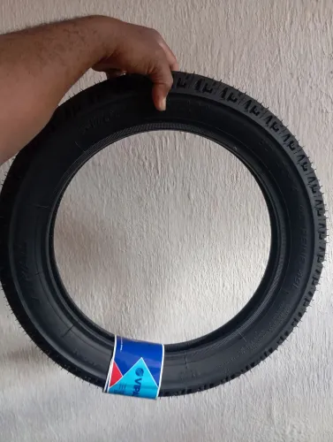 Pneu da biz vipal original novo. 200 R$