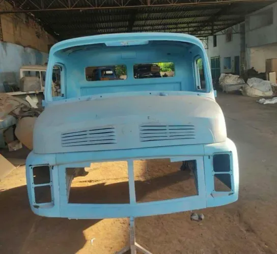 Cabine Mercedes bens todos