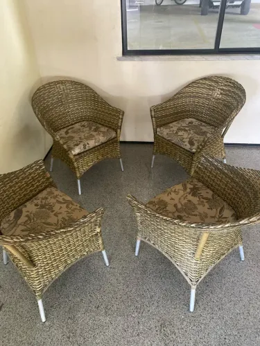 Conjunto de Cadeiras luxo  Palha Sintética