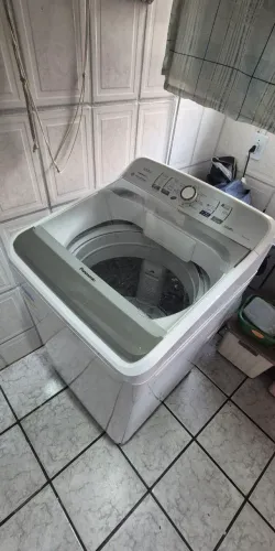Maquina de Lavar 12Kg Panasonic Sistema Ciclone