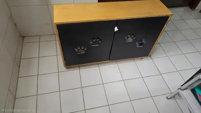 Móvel Banheiro Privativo para Gatos (Cabe 2 Bandejas) com Rodízios