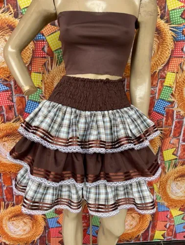 Saia de festa junina marrom
