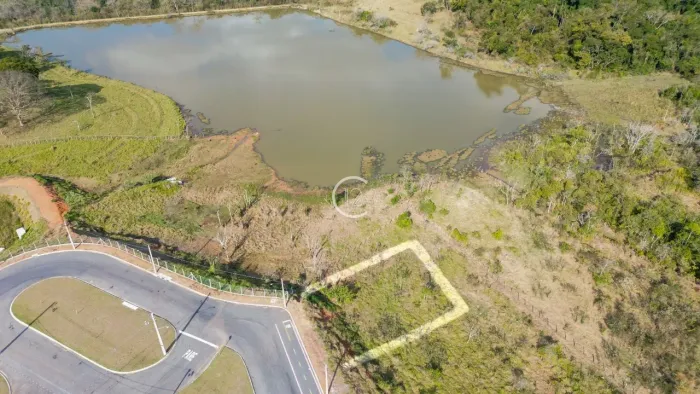 Terreno à venda, 660 m² por R$ 490.000,00 - Borda do Lago - Caçapava/SP