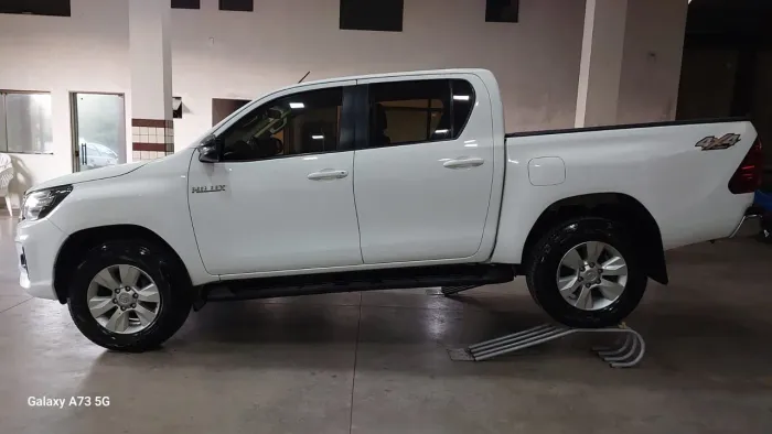 Toyota Hilux CD SR 4X4 2.8 TDI Diesel Aut. 2019
