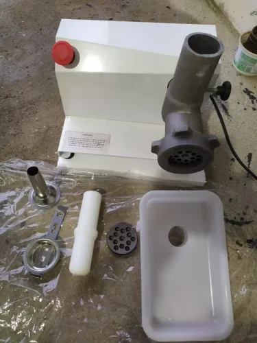 Máquina de moer Saro 