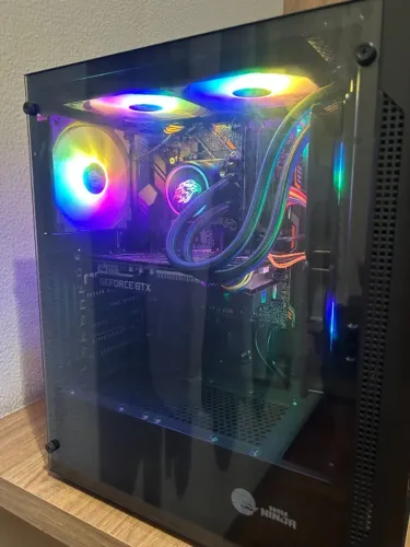 Vendo PC Gamer em Excelente Estado - Pronto para Uso