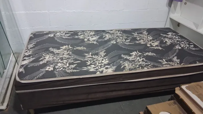 Cama box