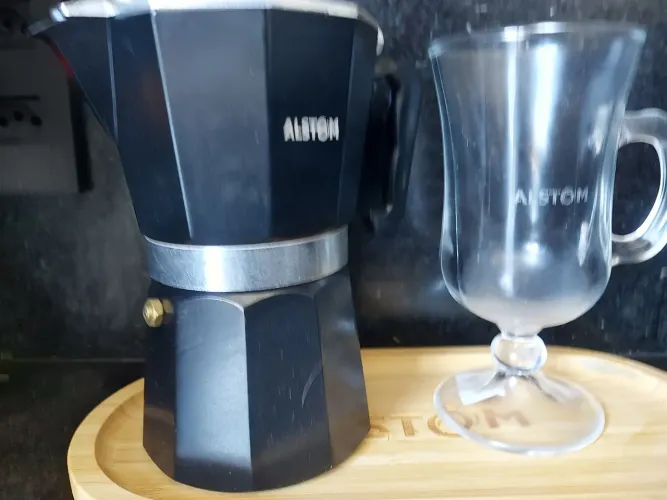 cafeteira italiana com xicara personalizada