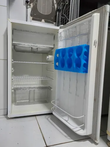 Frigobar Consul de 120 litros